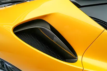 2022 Ferrari SF90 STRADALE — миниатюра 16