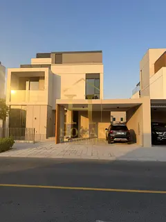 5BR Villa | Corner Plot | Brand New