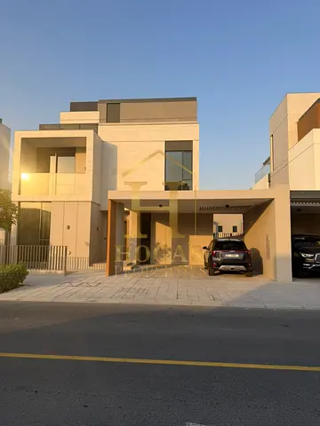 5BR Villa | Corner Plot | Brand New
