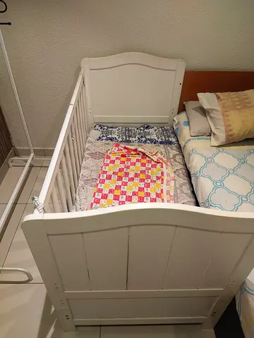Baby bed for free