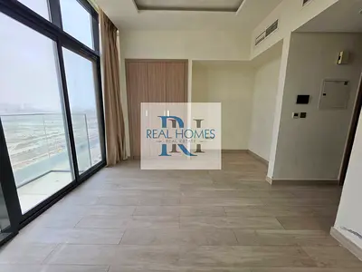Chiller Free| Bright Unit pool View Prime Location