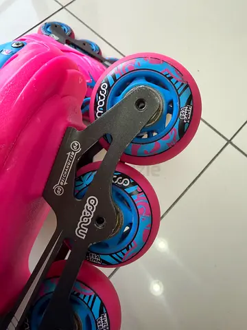 Kids pink inline roller skates — used, good condition 29-32s