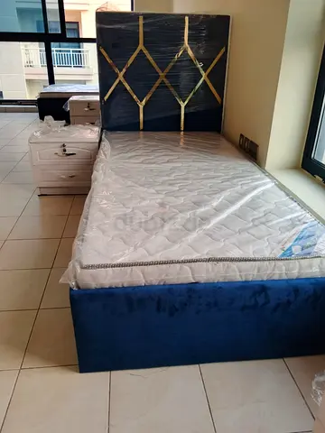 Single bed frame with mattress and headboard - blue velvet