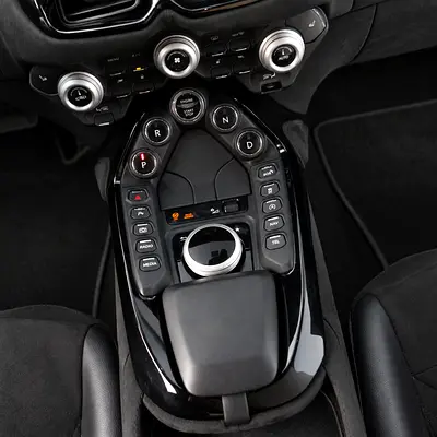 صورة مصغرة 11 لـ 2020 Aston Martin VANTAGE