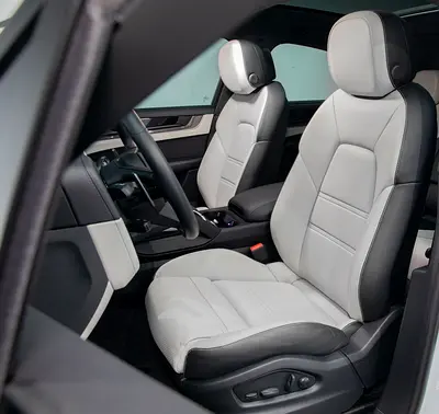 صورة 9 لـ 2024 Porsche CAYENNE