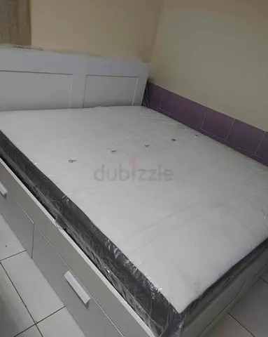 IKEA malam bed with mattress King size bed 2 storage drawers underneath is availabl