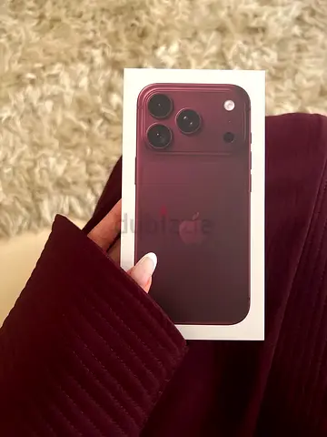 Brand new Apple iPhone 18 pro burgundy box pack
