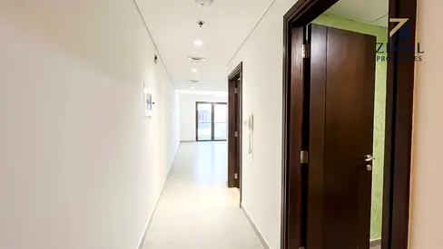 Premium Huge Studio with amenities Gym, Pool | close to metro
