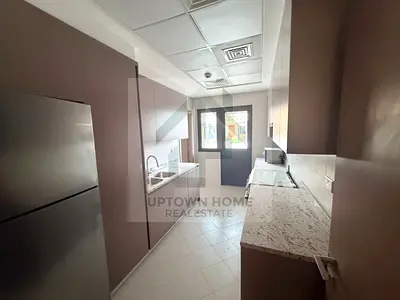 4 bed /ready to move / new/huge size