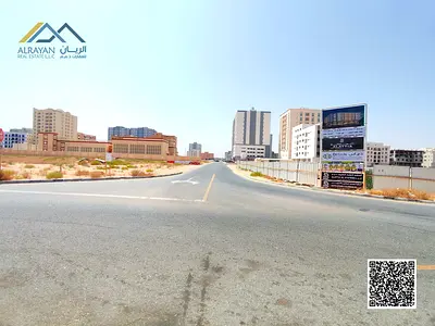 فرصة استثمارية لا تعوض على شارع متفرع من شارع الشيخ محمد بن راشد بمساحة واسعة وقرب تام للمطارات