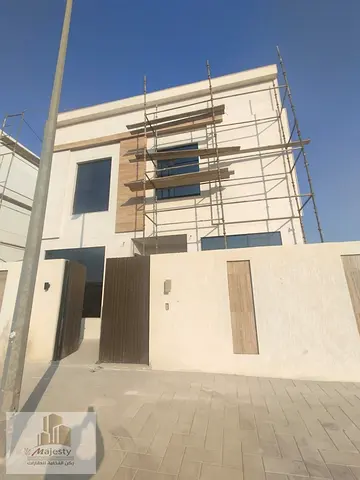 🏡 فيلا للبيع في الحوشي – الشارقة | 4,850 قدم² | 5 غرف ماستر | 4,500 قدم² مبنية