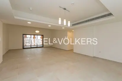 Spacious | Modern Elegance | Private Views