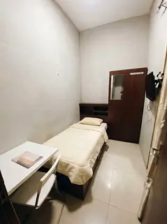 "Luxury Furnished Private room partition for single Males Near MOE Metro station ‚Al Barsha 1"