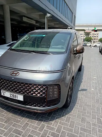 Hyundai Staria Luxury 2026 GCC Specs