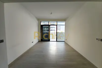 Vacant | Spacious Layout | Equipped Kitchen