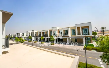 Spacious 4BR + Maids | Premium Community I Ready