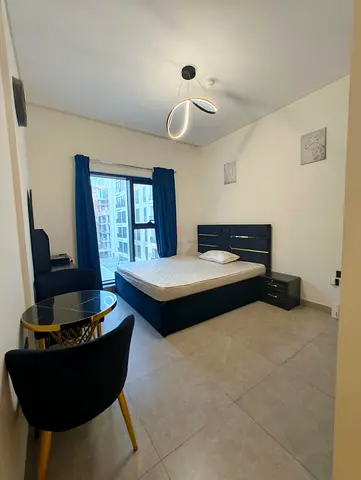 Master room Available for rent near emirates metro on sheikh zayed road