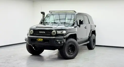 2014 Toyota FJ Cruiser VXR, Full Toyota Service History, GCC Specs