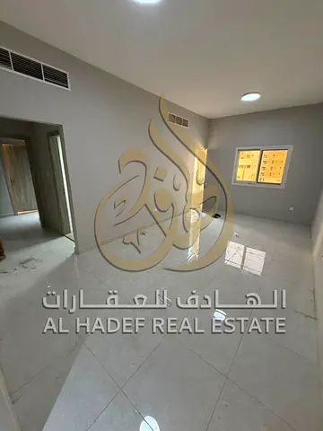 **غرفتين وصالة | 3 حمامات | غرفتين ماستر | تاني ساكن | الجرف 3 | مساحة واسعة جدًا | بلكونة**