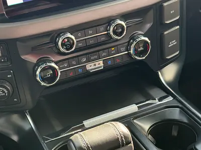 صورة مصغرة 14 لـ 2022 FORD F-150