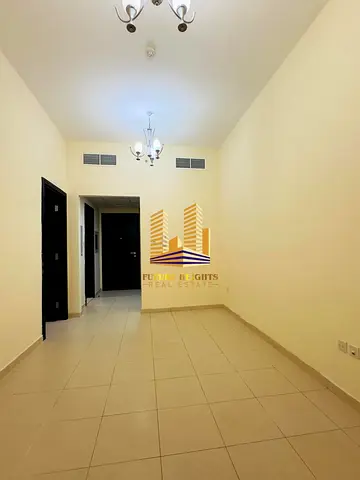 Modern 1BR Apartment | Silicon Gates 4 | Balcony View