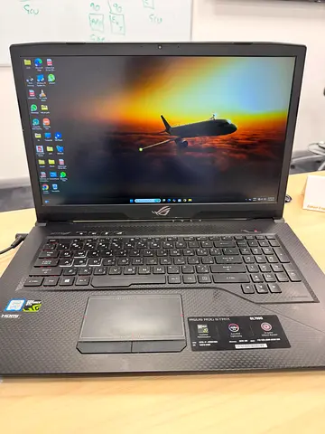 ASUS ROG Gaming Laptop - 15.6", GTX, Good Condition