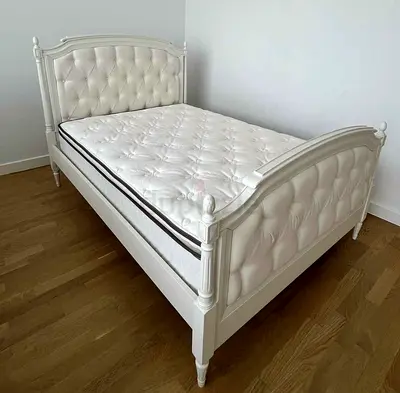 Pottery Barn Double Full Size Serta Mattress Only
