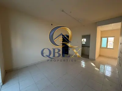 شقة عائلية للإيجار في البلدة القديمة بأم القيوين