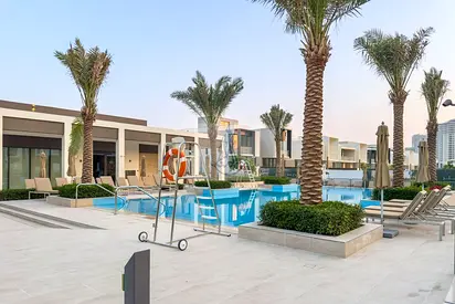 Contemporary Style 6BR Villa | Direct access to lagoons | Lagoon & Burj View