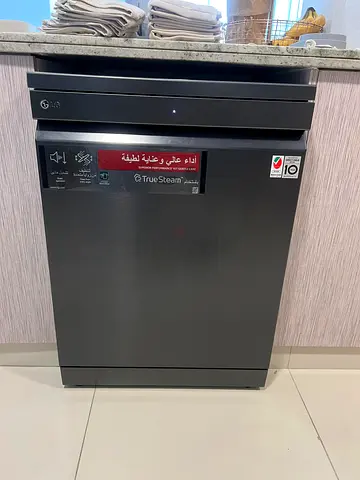LG freestanding black Dishwasher