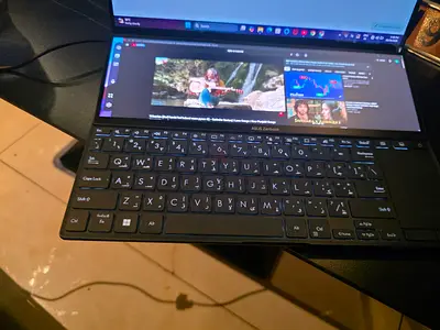 Asus ZenBook Duo 14 (UX482) - Core i7, 8GB RAM, 512GB SSD, Touchscreen