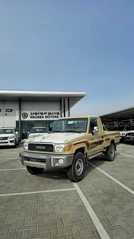 Toyota Land Cruiser 70 Series LC 79 Base 2016 GCC Specs