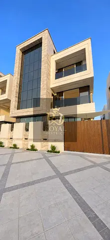 بسعر لقطة | فيلا 5 غرف نوم + 3 صالات + مجلس + مسبح + مصعد | كل الغرف ماستر | اطلالة مباشرة على حديقة الحميدية | تشطيب راقي | جاهزة للسكن | موقع متميز