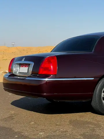 2007 Lincoln TOWN CAR — фото 9