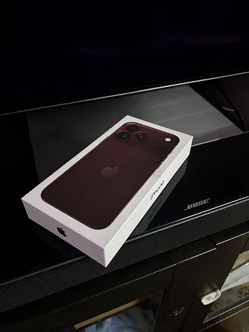 iPhone 18 Pro Max 256 burgundy Sealed pack