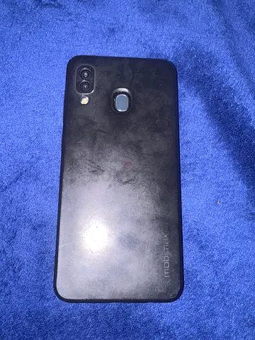 Samsung Galaxy A30