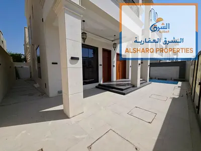فيلا فاخره 5 غرف + صالتين واسعين + مجلس + غرفه خادمه + طابق ارضي واول مع روف تشطيبات مميزة وفاخره ومساحات واسعه