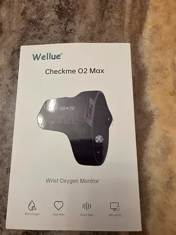 Wellue Checkme O2 Max Wrist Oxygen Monitor - Like New in Box