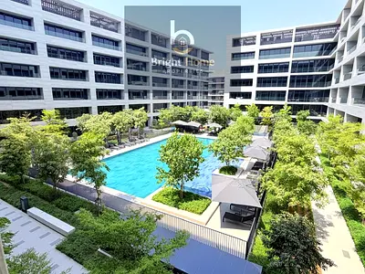 Beautiful Pool view | Ideal For Couples,Professionals Or Small families
