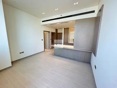 PRIVATE POOL | SMART HOME | CLOSE TO MALL
