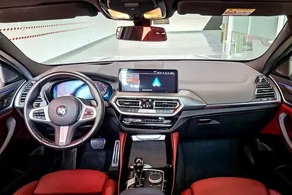 صورة 9 لـ 2025 BMW X4