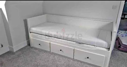 IKEA Hamnes day bed with 2 mattress