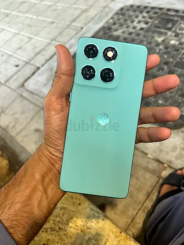 Moto edge 60 fousin