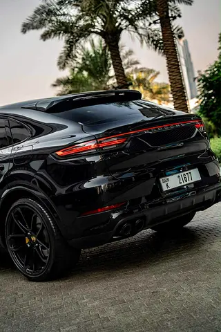 صورة 3 لـ 2022 Porsche CAYENNE
