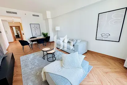 Renovated | Large layout | Furnished | Vacant