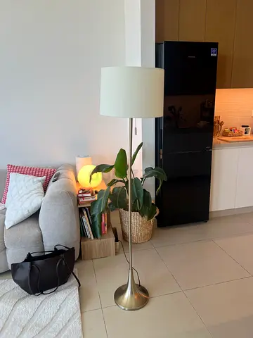 Standing floor lamp with white drum shade - good condition