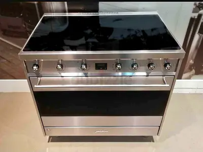 Smeg freestanding induction cooker 90cm Latest model