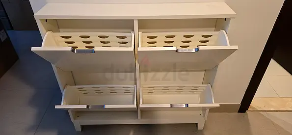 Shoe closet like new