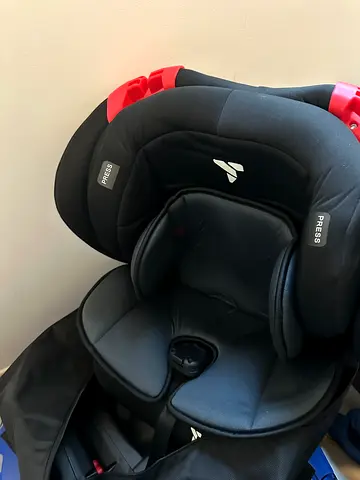 Airplane Approved Teknum Car Seat with Carry Bag