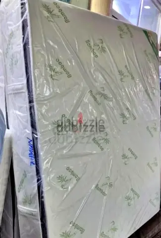 Brend New King size 180x200 spring Top memory foam matress Available 28 cm thikniss